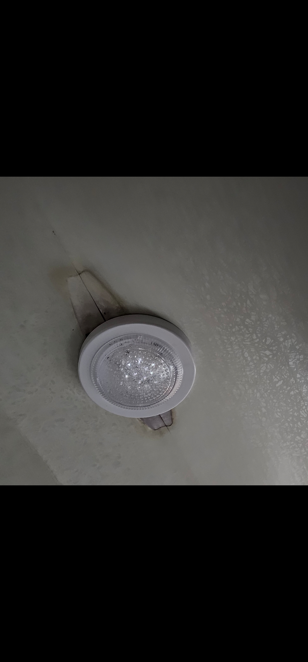 1938561763_DOZSG1iE_e5fdc454d218c23dcdc4deaea9dd5cb76885b757.jpg 이미지크게보기